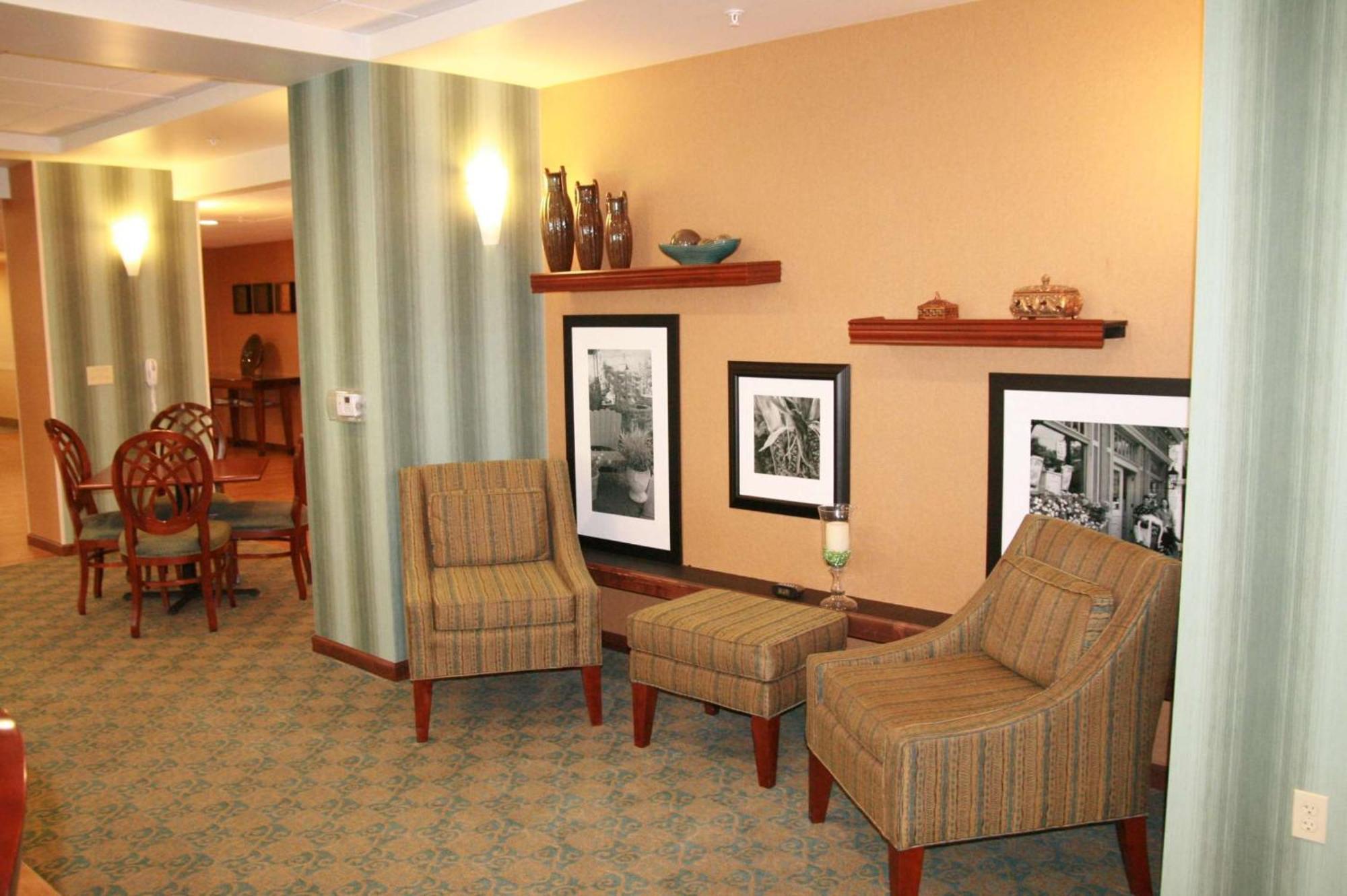 Hampton By Hilton Hotel Brentwood Bagian luar foto